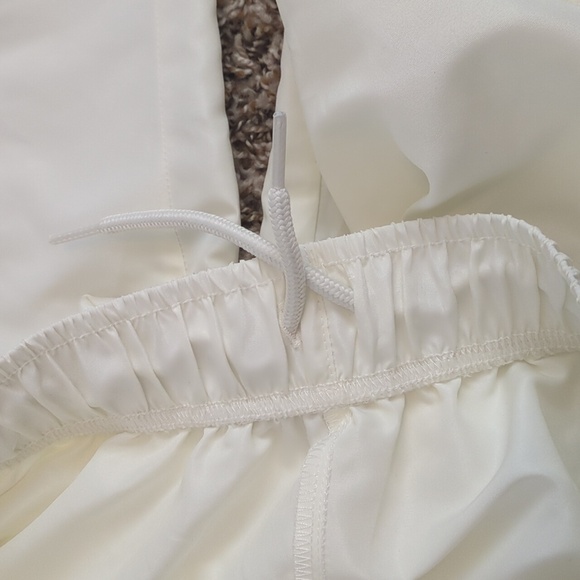 Forever 21 women's cream white lightweight high rise cargo style joggers - Picture 7 of 8